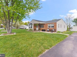 32 Evans Rd, Norristown, PA 19403