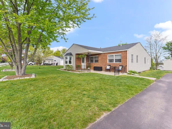 32 Evans Rd, Norristown, PA 19403
