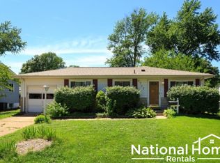 6717 Village Square Dr, Hazelwood, MO