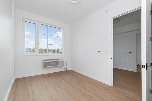 Rented by Nooklyn NYC LLC | media 25
