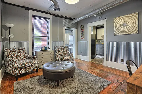120 W Market St #A Photo 1