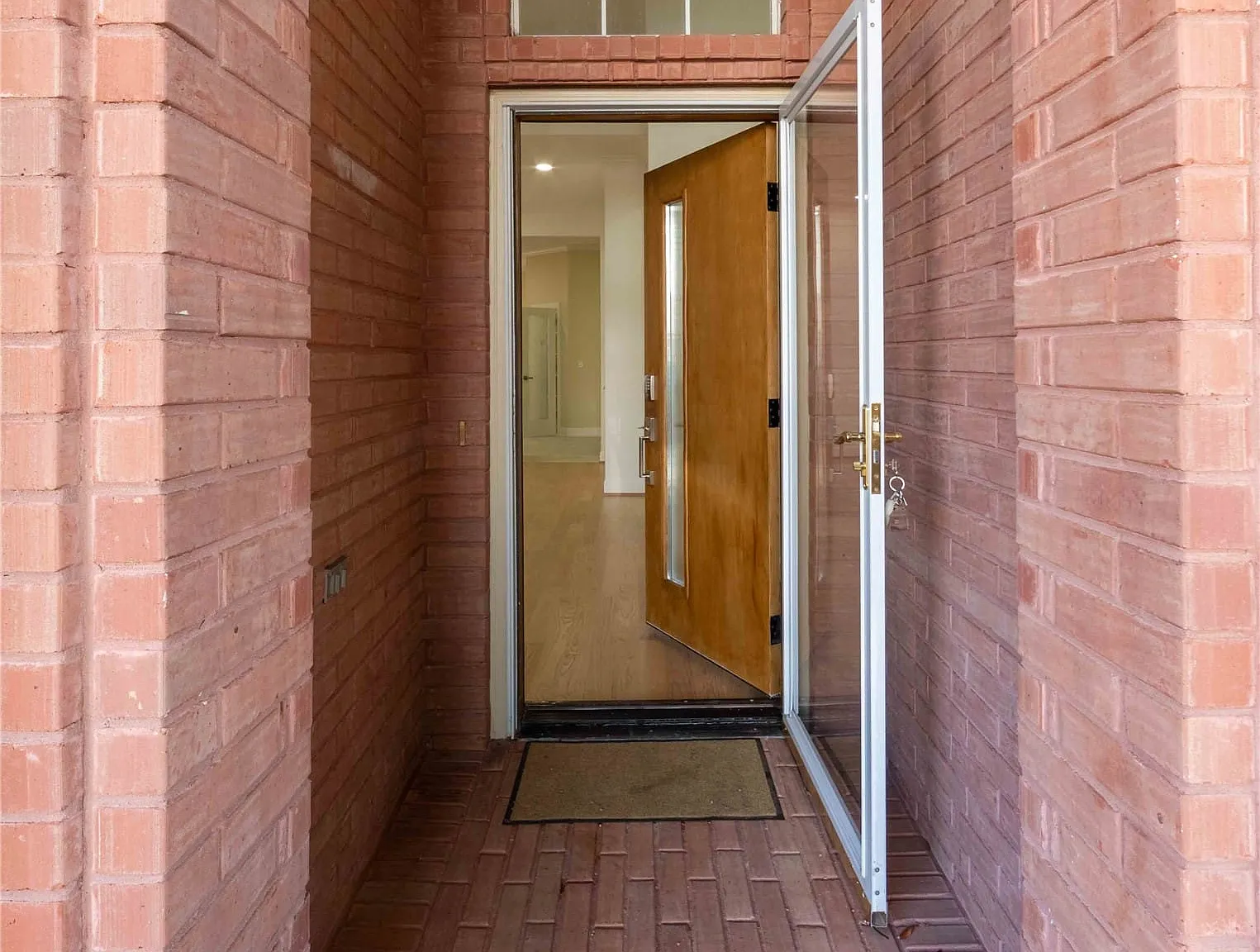 2 bed, 2.0 bath, 1632 sqft, $3,500 — Photo 3