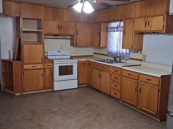 5th image of 716 S Cedar Ave
