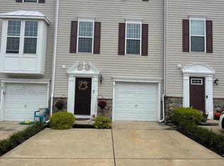 2102 E Oak Rd UNIT M4, Vineland, NJ 08361