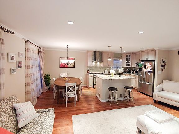 3rd image of 15-60 208th St #1