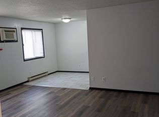 300 Hopp Ave #7, Nicollet, MN 56074