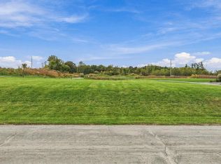 2810 Noble Hawk Dr, Kendallville, IN 46755