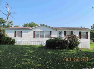 8588 Section Line Rd, Guntersville, AL 35976