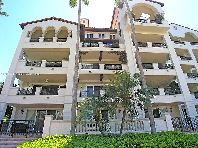 4924 Fisher Island Dr #4924 — Photo 51