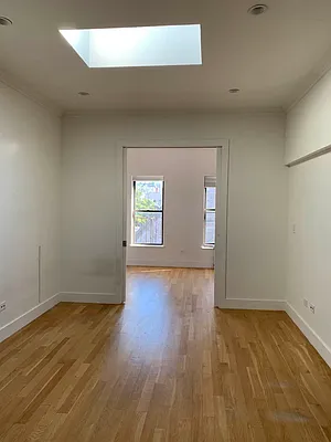 Rented by Living New York | media 9