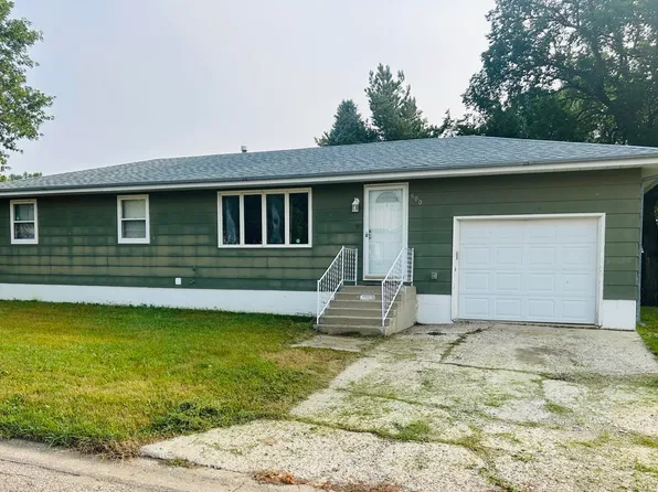 600 2nd St, Underwood, ND 58576