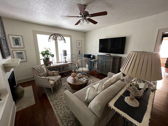 5th image of 1011 W 6th St #7