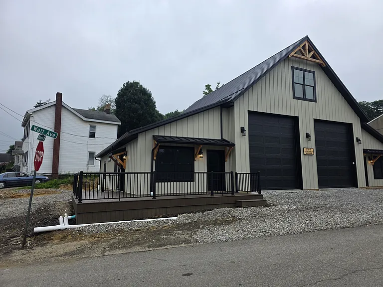 400 Watt Ave — Photo 3
