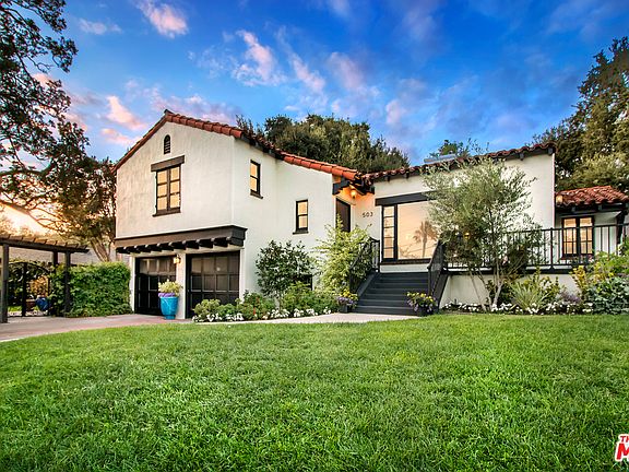 3rd image of 503 W Hillcrest Blvd