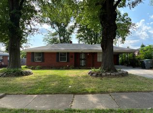 1369 Ivy Rd, Memphis, TN 38117