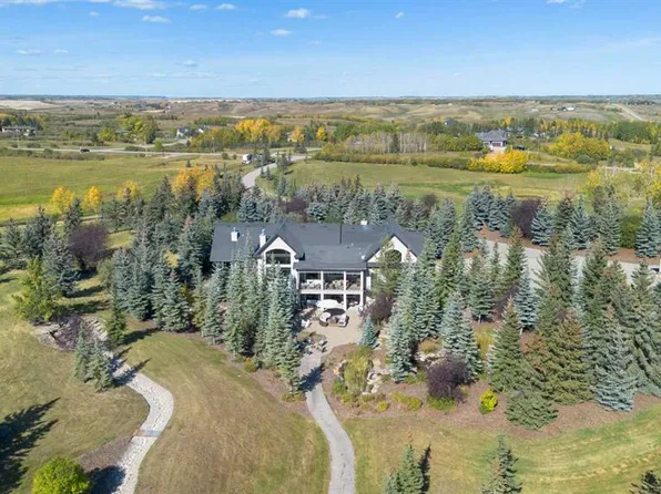 32045 Willow Way, Rocky View County, AB T4C 2Y4