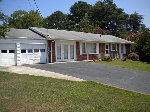 1st image of 102 Meadowview Dr