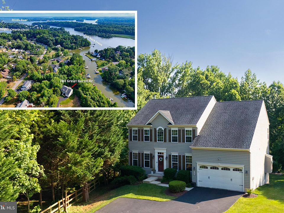 1st image of 704 Great Heron Dr