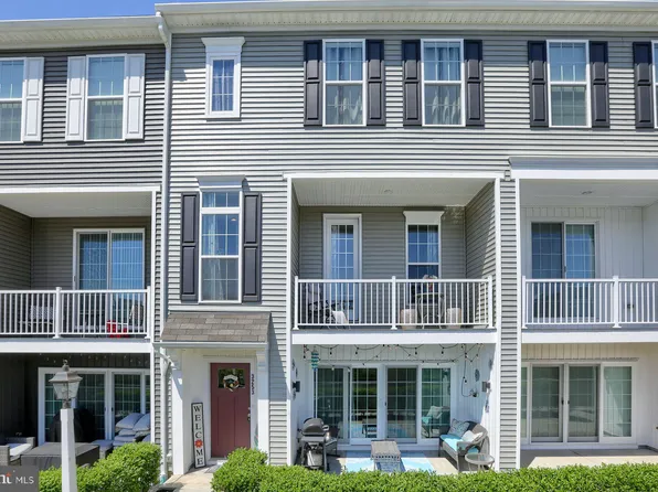 3253 Mateer Ln, Mechanicsburg, PA 17055