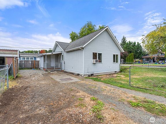 2nd image of 222 Emery Avenue S