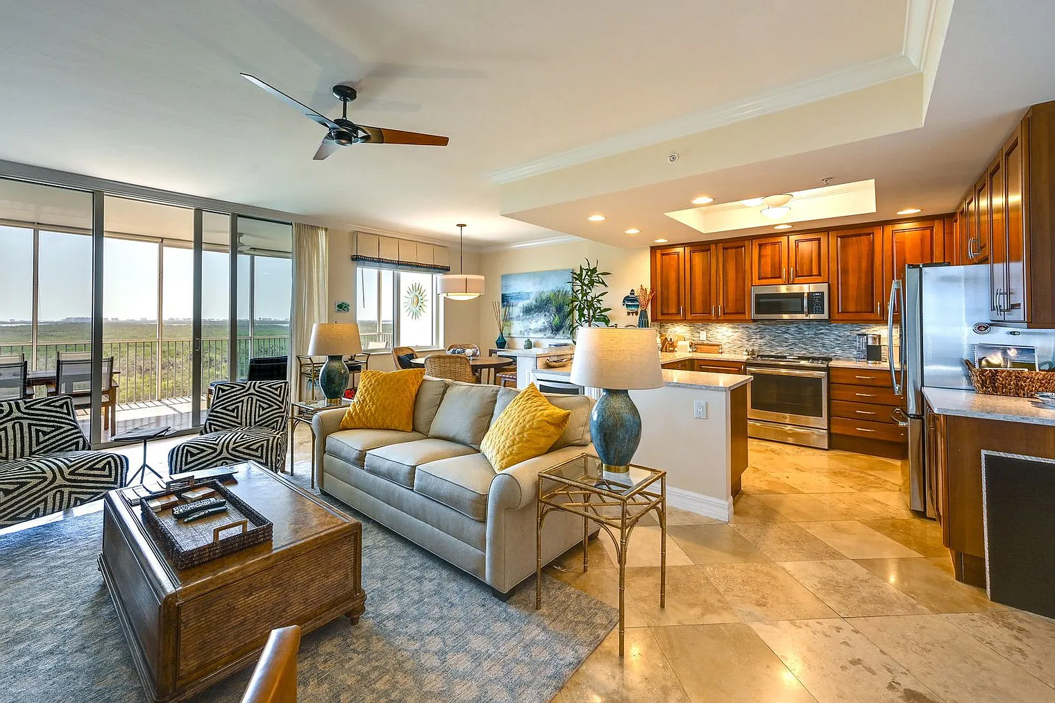 3 bed, 3.0 bath, 1743 sqft, $5,547 — Photo 4