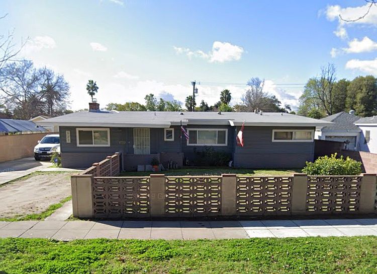 1st image of 528 E G St