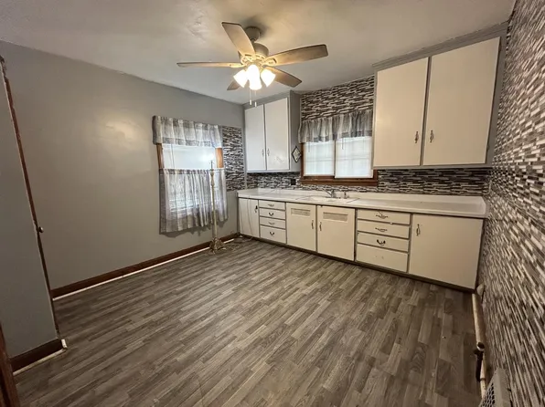 5003 North 38th STREET, Milwaukee, WI 53209