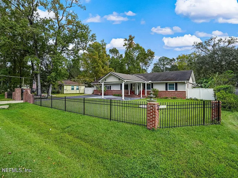 12957 Mandarin Rd — Photo 4