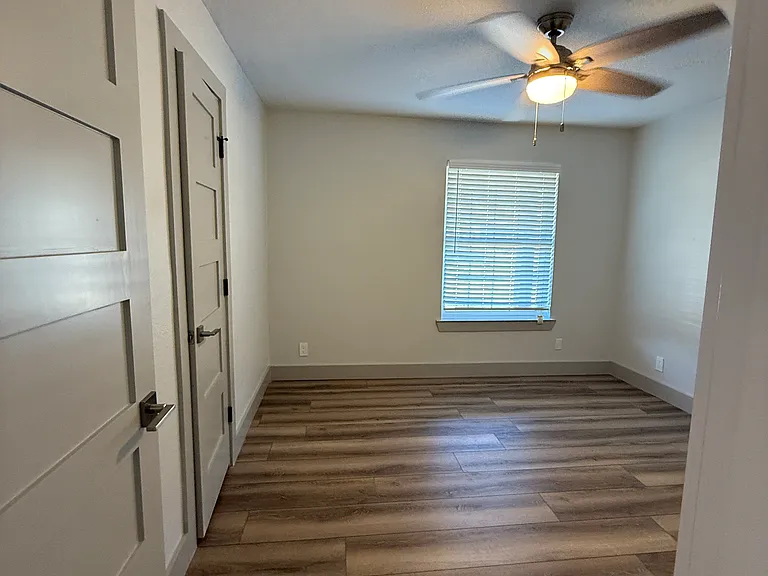 N Cypress Cir — Photo 4