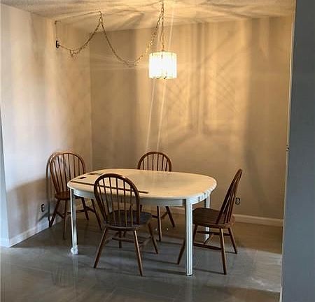 5th image of 2100 NE 38th St APT 203