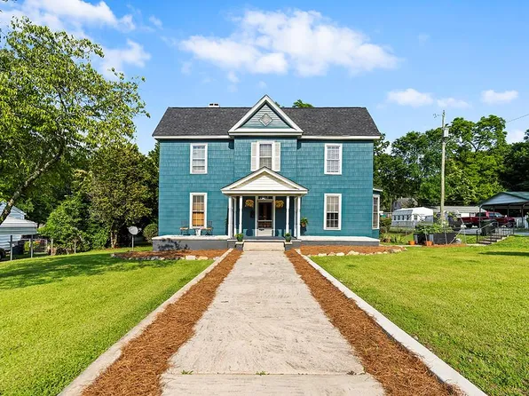300 Greenville St, Abbeville, SC 29620