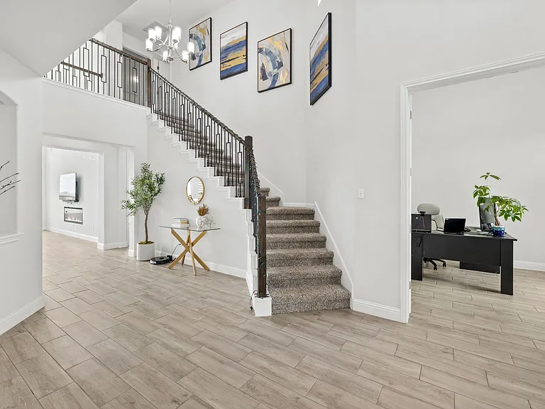 20512 Christie Marie Ln — Photo 16