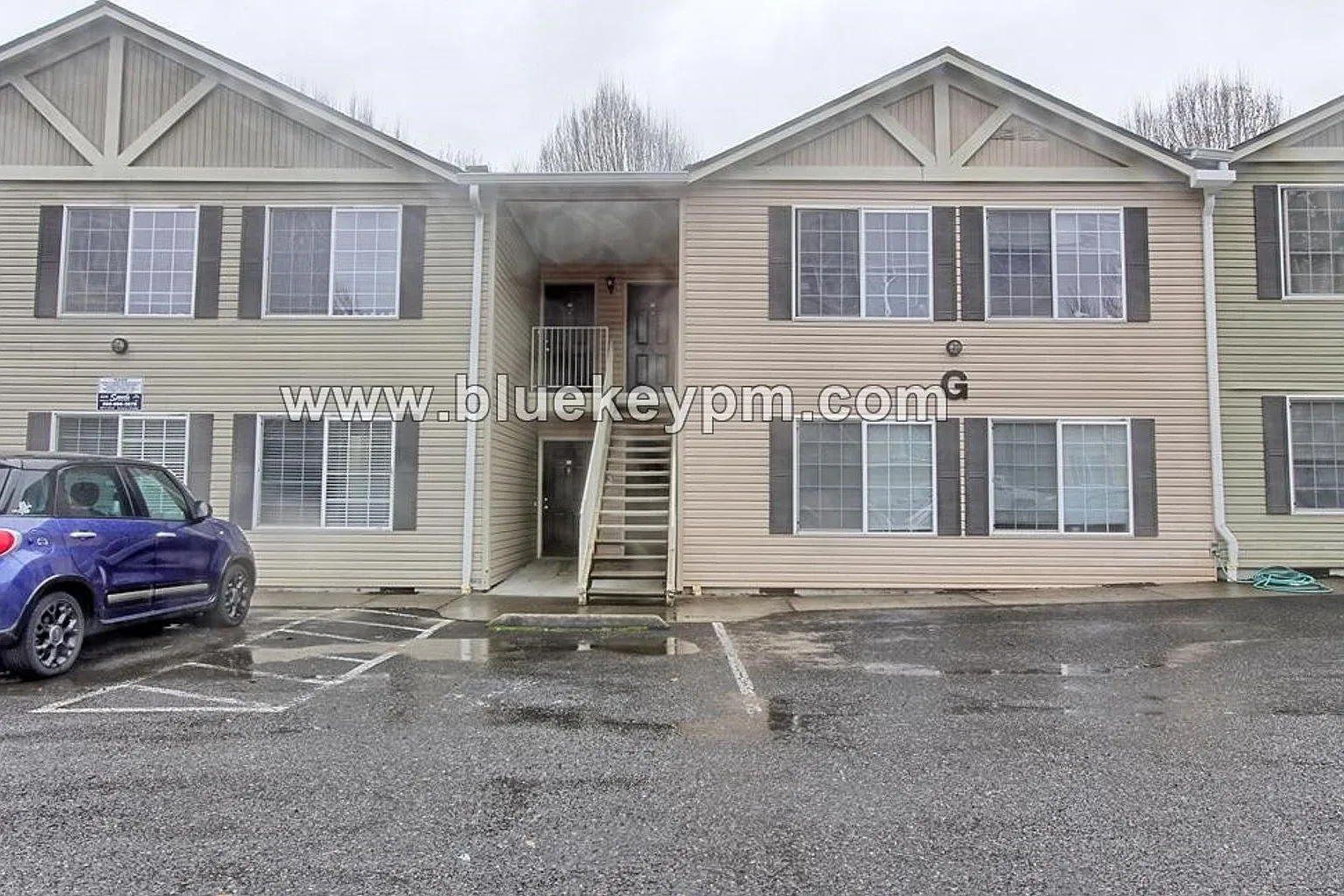 $1845 a Month for Main Floor 3 Bed, 2 Bath Condo Near Van Mall Drive/Andresen — Photo 1
