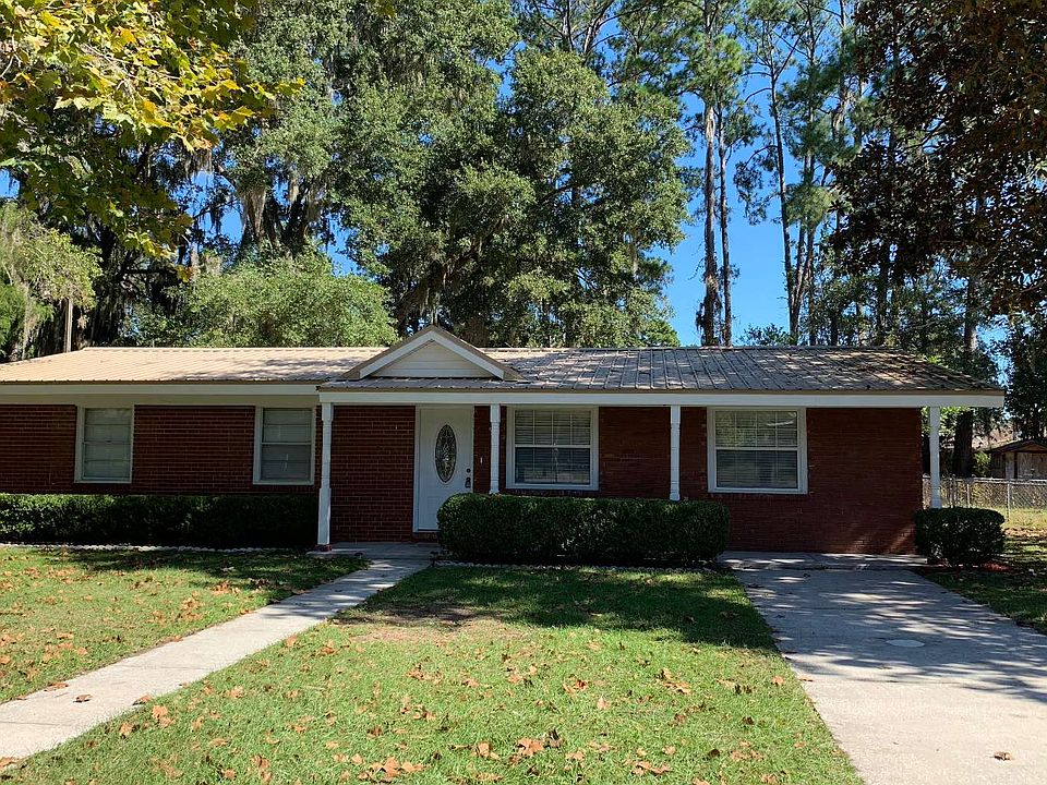 1st image of 433 SW Theresa Ct