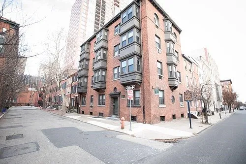 425 S Carlisle St #4B Photo 1