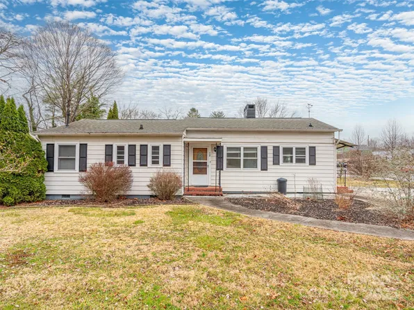 64 S Rice St, Brevard, NC 28712