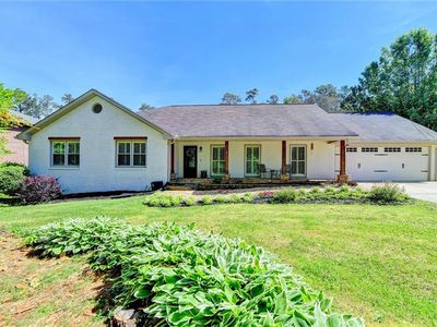 370 Houze Way, Roswell, GA, 30076