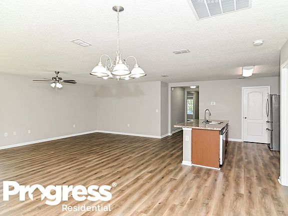 5th image of 95012 Timberlake Dr