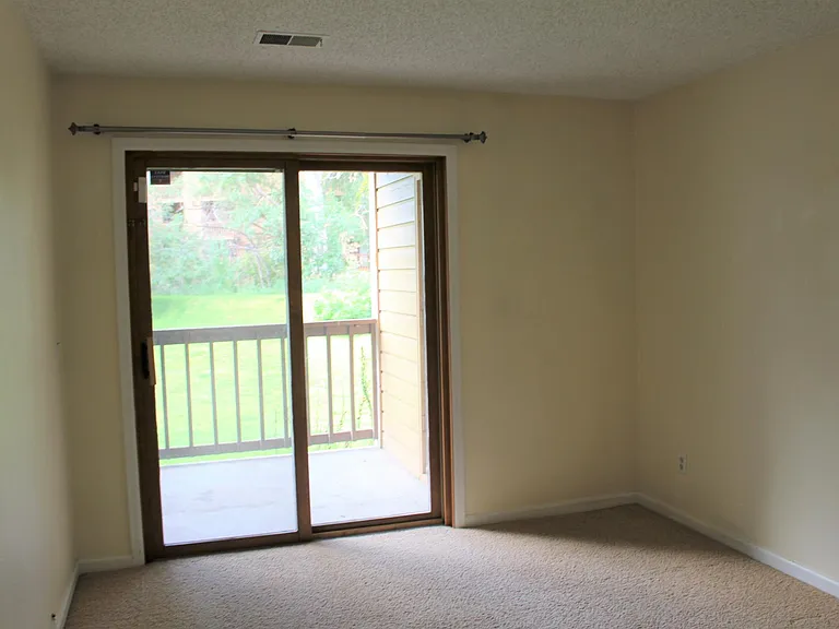 2892 Shadow Creek Dr #110 — Photo 11