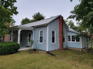 612 W 1st St, Shelbyville, IL