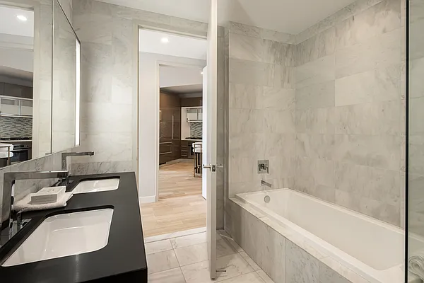 Sold by Platinum Properties | media 9