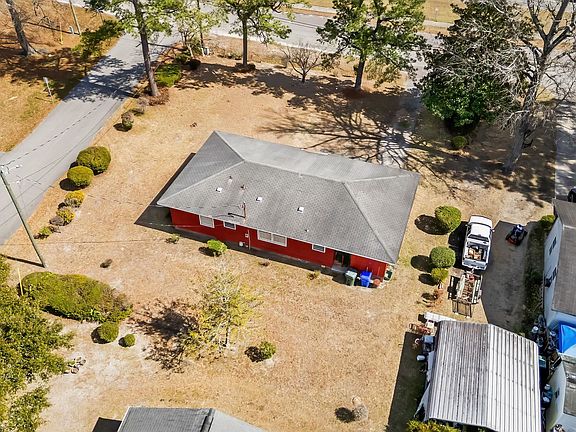 3rd image of 1804 Maple Ave.