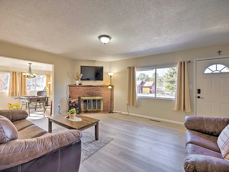 1005 N Baldwin St — Photo 16
