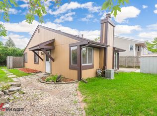 115 Cedarbend Dr, Romeoville, IL 60446