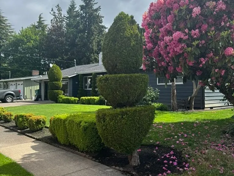 4070 SW Tualaway Ave — Photo 3