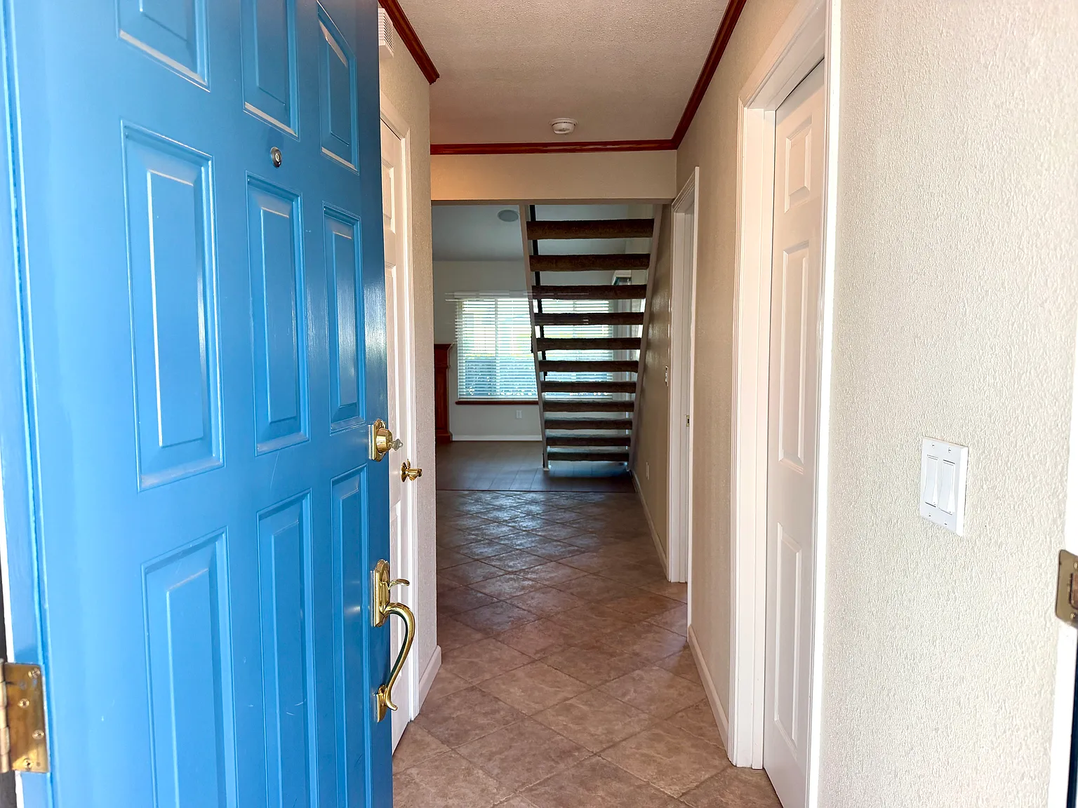 2 bed, 1354 sqft, $3,000 — Photo 2