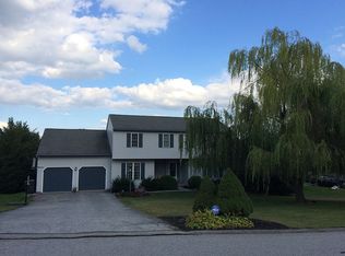 3017 Ashcomb Ct, Red Lion, PA 17356