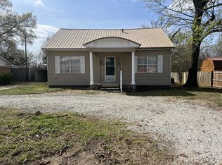 801 E 22nd St, Ada, OK 74820