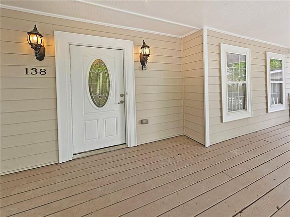 4th image of 128 Brook Cir #130