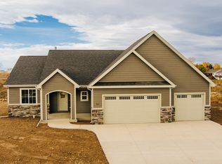 521 Legacy Rd, Sheridan, WY 82801